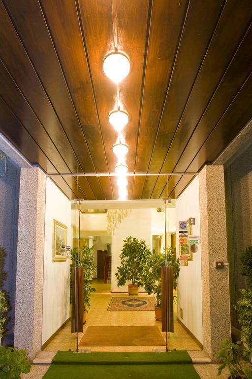 Hotel Metropol Caorle Kültér fotó