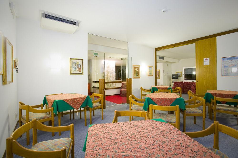Hotel Metropol Caorle Kültér fotó