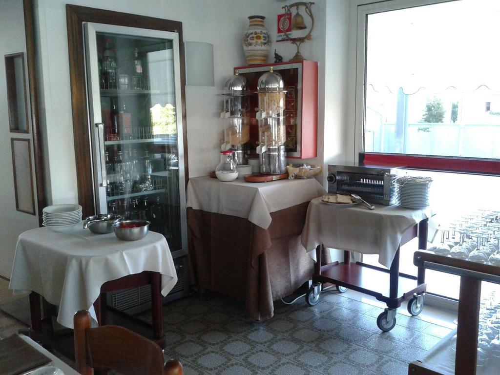 Hotel Metropol Caorle Kültér fotó