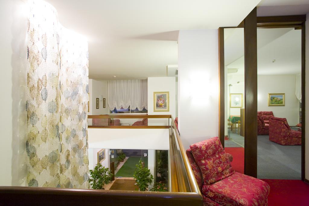Hotel Metropol Caorle Kültér fotó