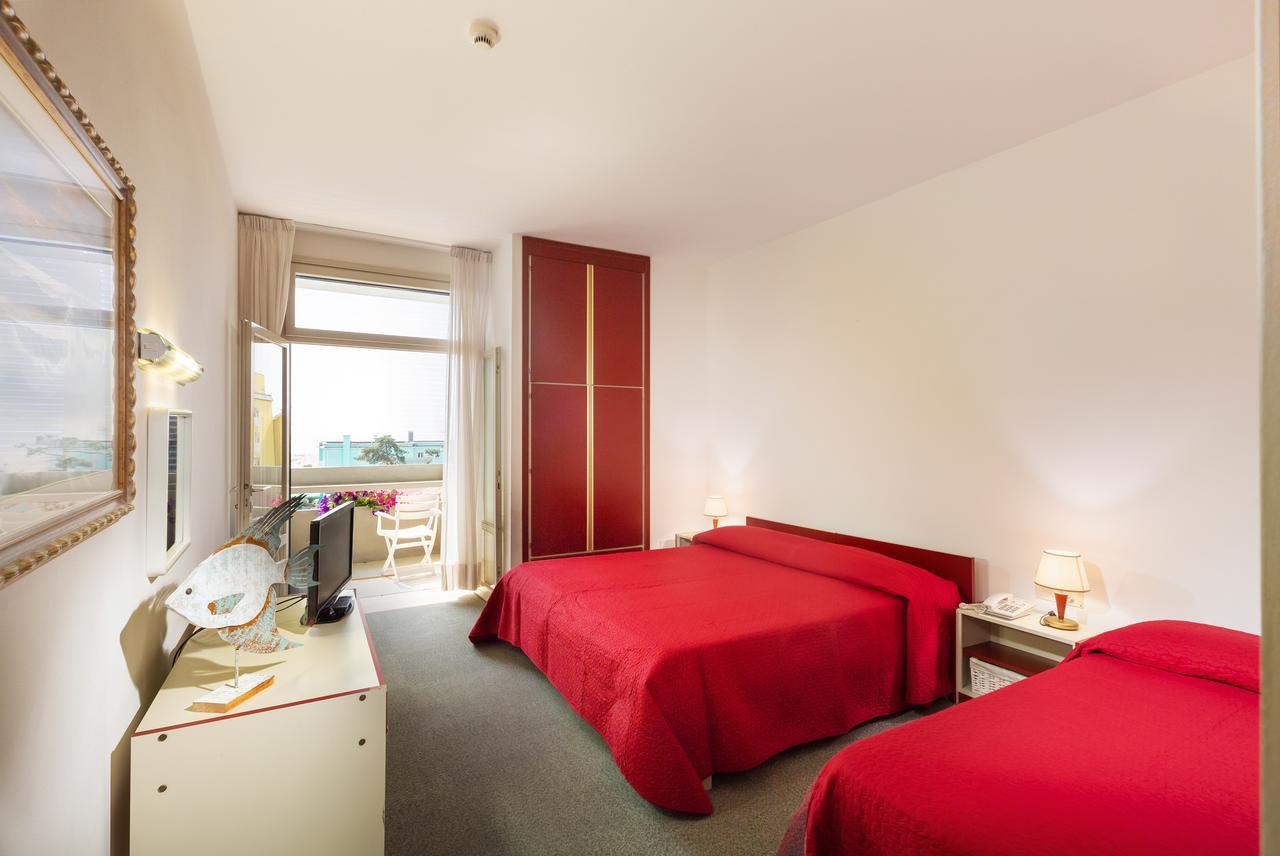 Hotel Metropol Caorle Kültér fotó